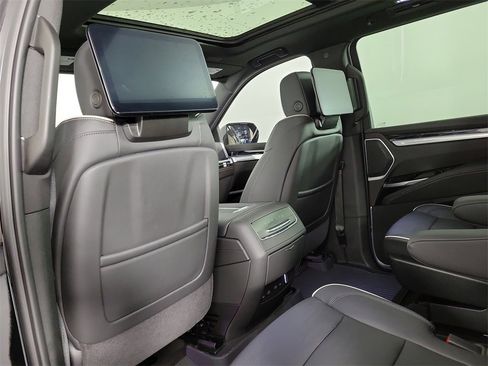 Certified 2026 Cadillac Escalade ESV Sport w/ Touring Package image 13