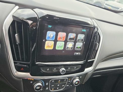 Used 2019 Chevrolet Traverse Premier w/ Driver Confidence II Package FWD image 14