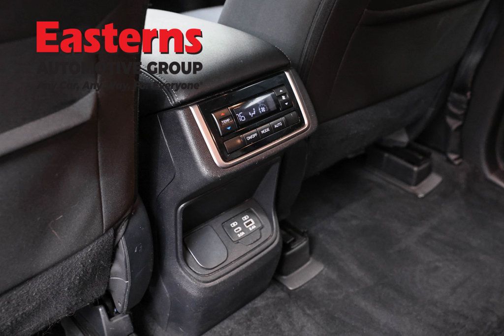 Used 2023 Subaru Ascent Premium w/ Convenience Package AWD/4WD image 22