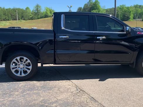 Used 2024 Chevrolet Silverado 1500 LTZ w/ LTZ Premium Package AWD/4WD image 6