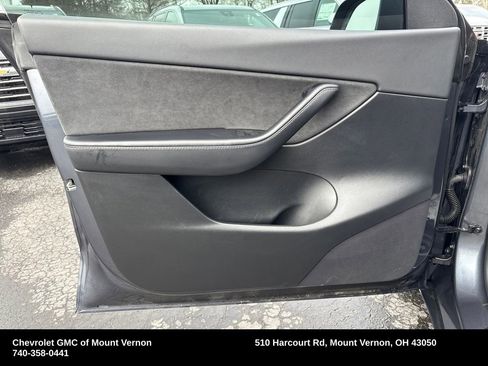 Used 2021 Tesla Model Y Performance image 11