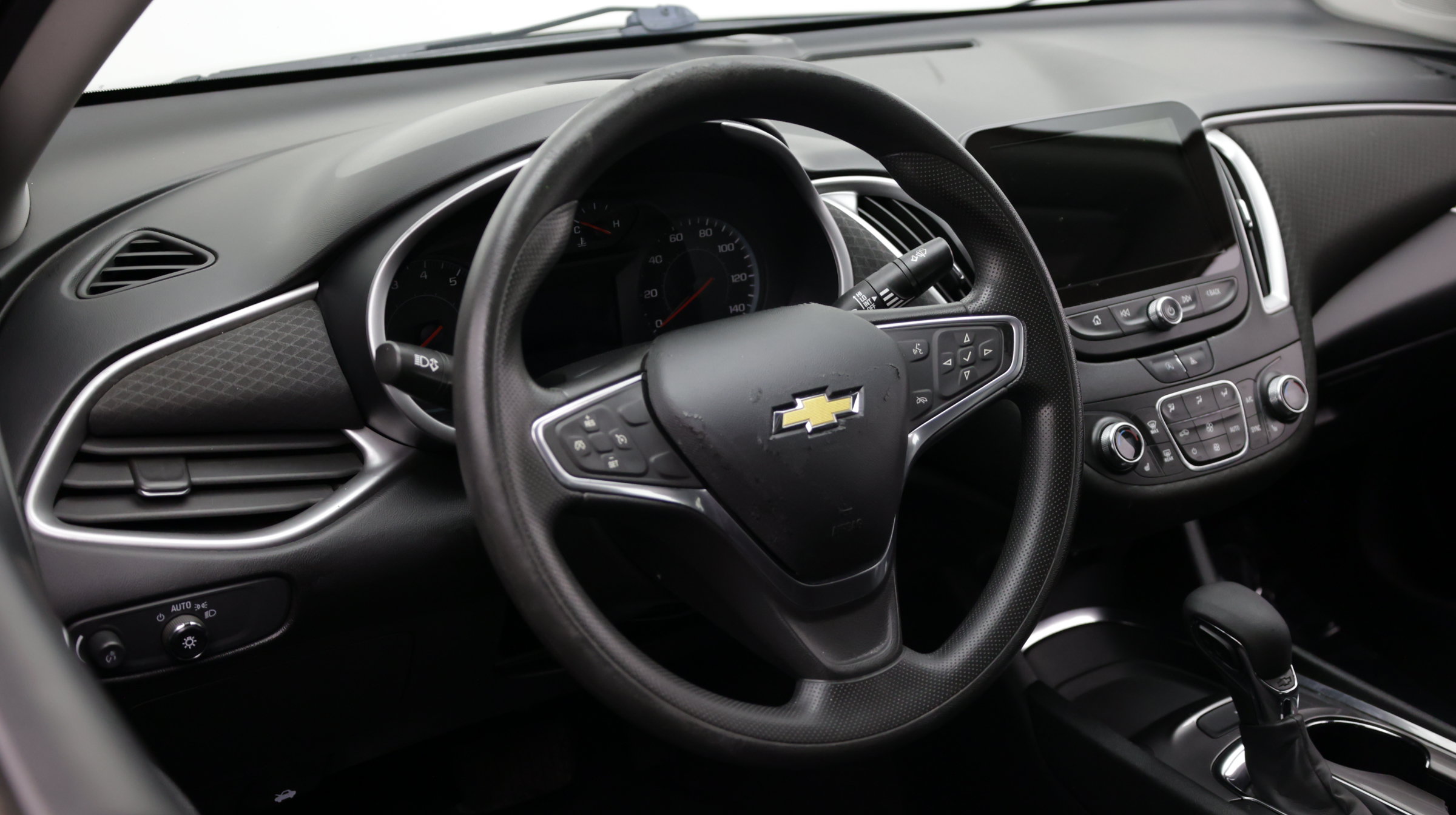 Used 2022 Chevrolet Malibu LT FWD image 11