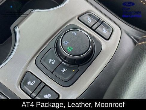 Used 2024 GMC Terrain AT4 image 19