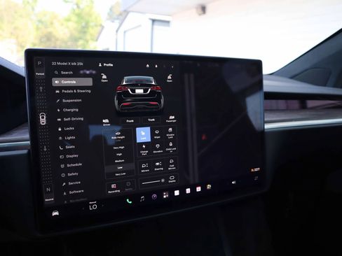 Used 2022 Tesla Model X AWD/4WD image 26