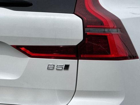New 2026 Volvo XC60 B5 Plus w/ Climate Package AWD/4WD image 12