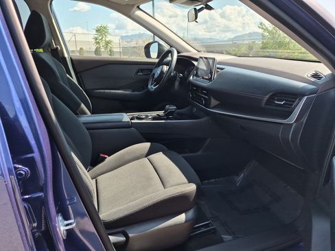 Used 2023 Nissan Rogue S AWD/4WD image 30