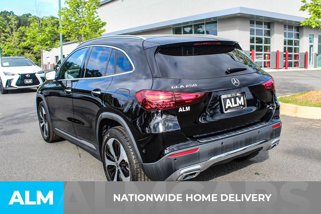 Used 2025 Mercedes-Benz GLA 250 image 4