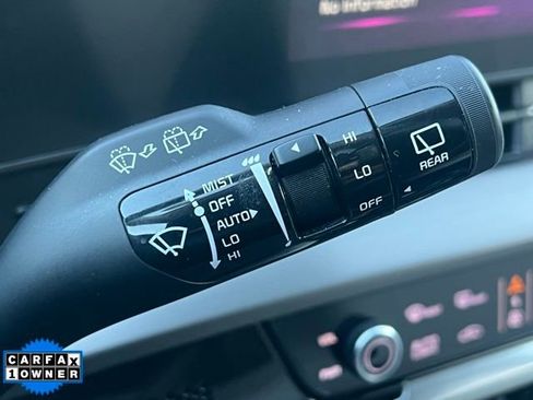 Used 2023 Kia Sportage EX image 23