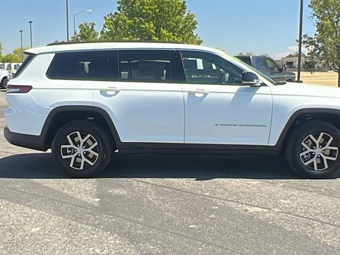 New 2025 Jeep Grand Cherokee L Limited w/ Luxury Tech Group II image 2