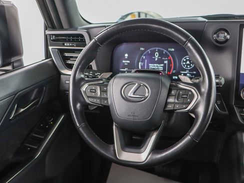 Used 2024 Lexus GX 550 w/ Accessory Package (Z1) AWD/4WD image 13