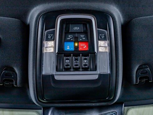 Used 2026 RAM 3500 Laramie AWD/4WD image 30
