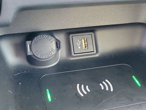 Used 2025 Toyota RAV4 XLE w/ Convenience Package FWD image 27