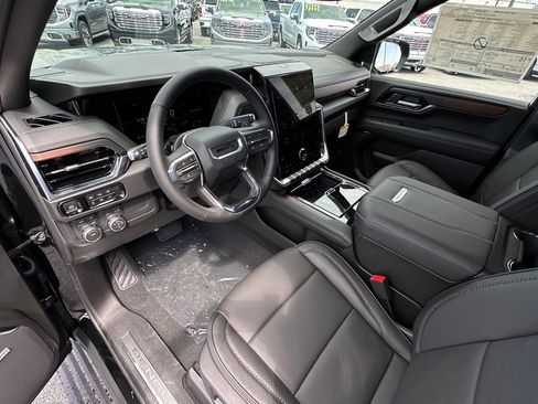 New 2026 GMC Yukon Denali w/ Sun & Power Step Package AWD/4WD image 19