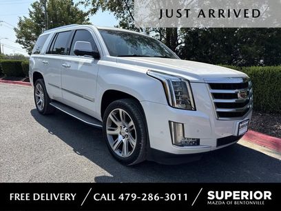 Used 2017 Cadillac Escalade Luxury