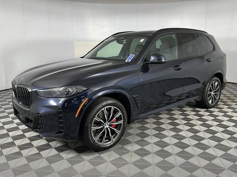Used 2025 BMW X5 xDrive40i w/ Executive Package AWD/4WD image 4