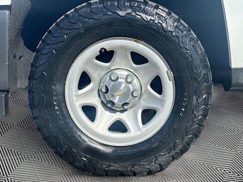 Used 2019 Chevrolet Silverado 1500 W/T w/ WT Convenience Package AWD/4WD image 29