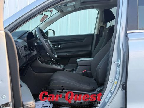 Used 2025 Honda CR-V EX image 9