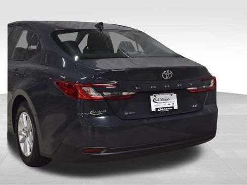 Used 2025 Toyota Camry LE FWD image 8