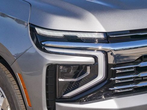 New 2026 Chevrolet Suburban Premier w/ Sun And Tow Package image 4