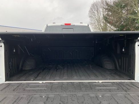 Used 2021 Ford F250 Lariat image 5