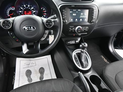 Used 2019 Kia Soul + FWD image 39