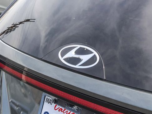 Used 2023 Hyundai Tucson SEL w/ Convenience Package image 11