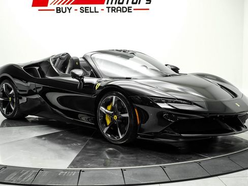 Used 2022 Ferrari SF90 Spider AWD/4WD image 3