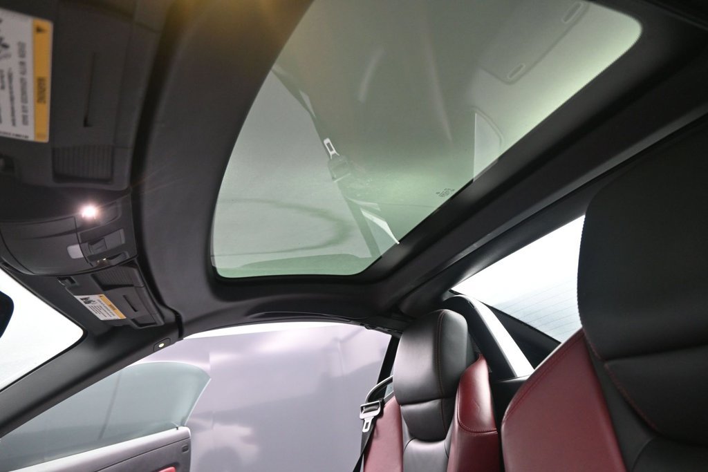 Used 2017 Mercedes-Benz SLC 300 image 16