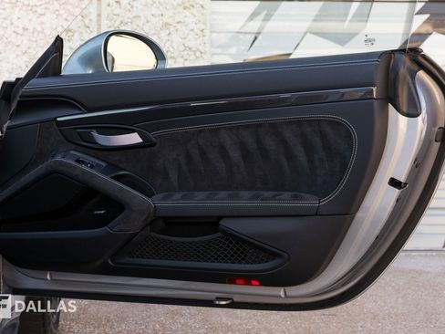 Used 2019 Porsche 911 GT3 RS image 34