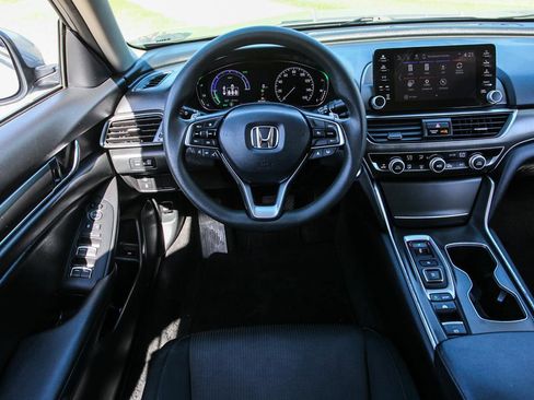 Used 2021 Honda Accord Hybrid image 25
