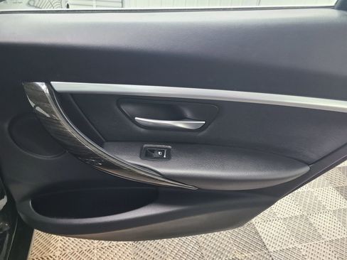 Used 2018 BMW 330i xDrive Sedan w/ Convenience Package image 34