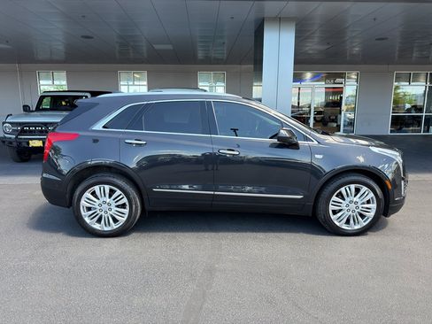 Used 2019 Cadillac XT5 Premium Luxury w/ Driver Assist Package AWD/4WD image 8