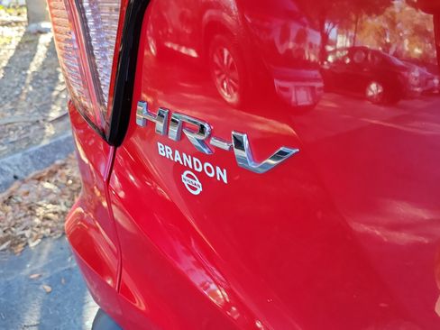 Used 2018 Honda HR-V EX image 9