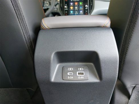 New 2025 Subaru Crosstrek 2.5i Limited w/ Crosstrek Mirror Package image 13