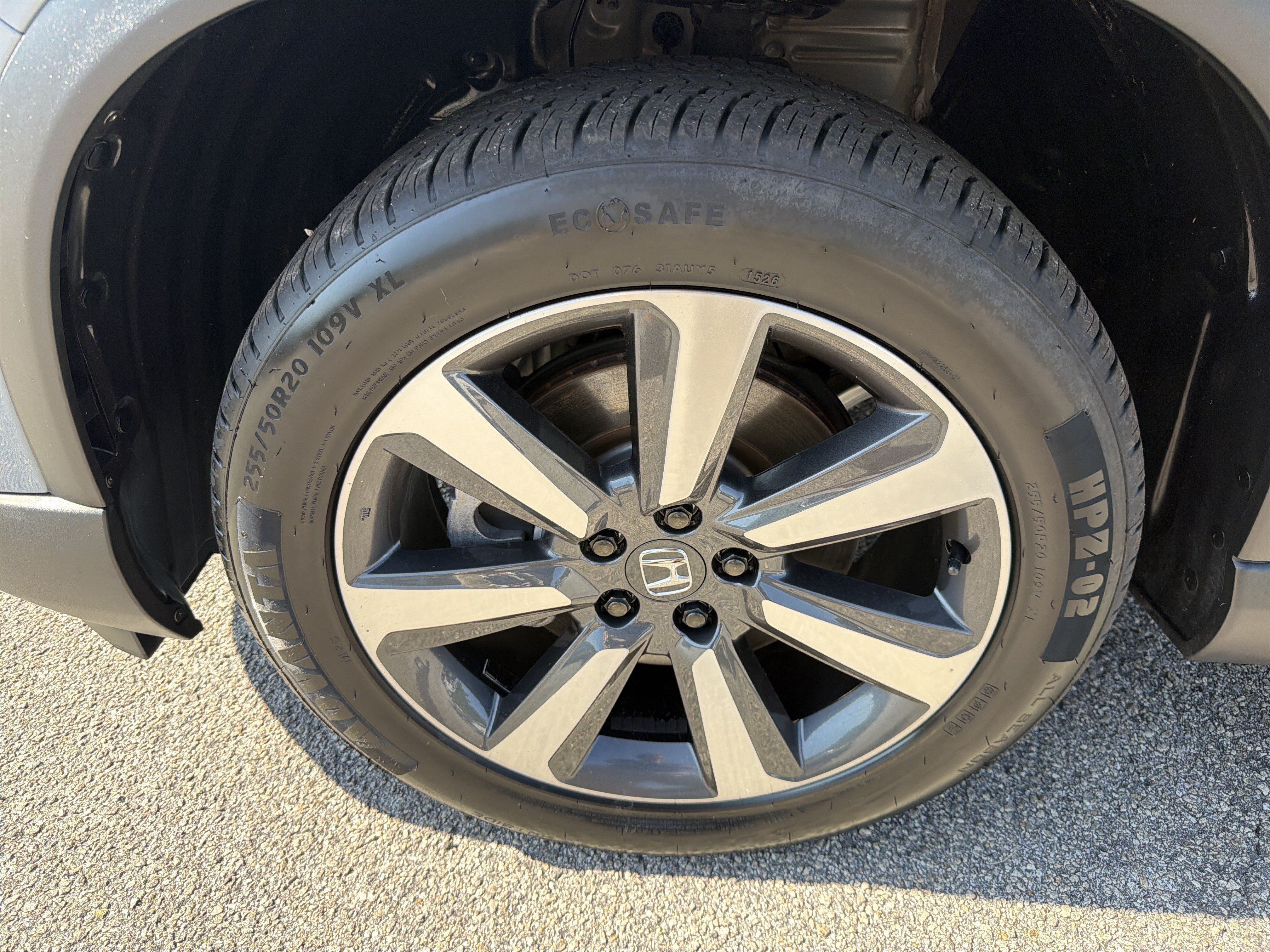 Used 2023 Honda Pilot Touring image 12
