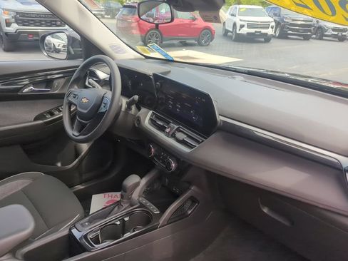 Certified 2024 Chevrolet TrailBlazer LT FWD image 15