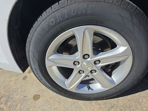 Used 2022 Chevrolet Malibu LS w/ Driver Confidence Package II image 22