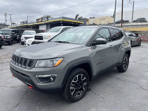 Used 2021 Jeep Compass Trailhawk w/ Sun and Sound Group AWD/4WD image 13