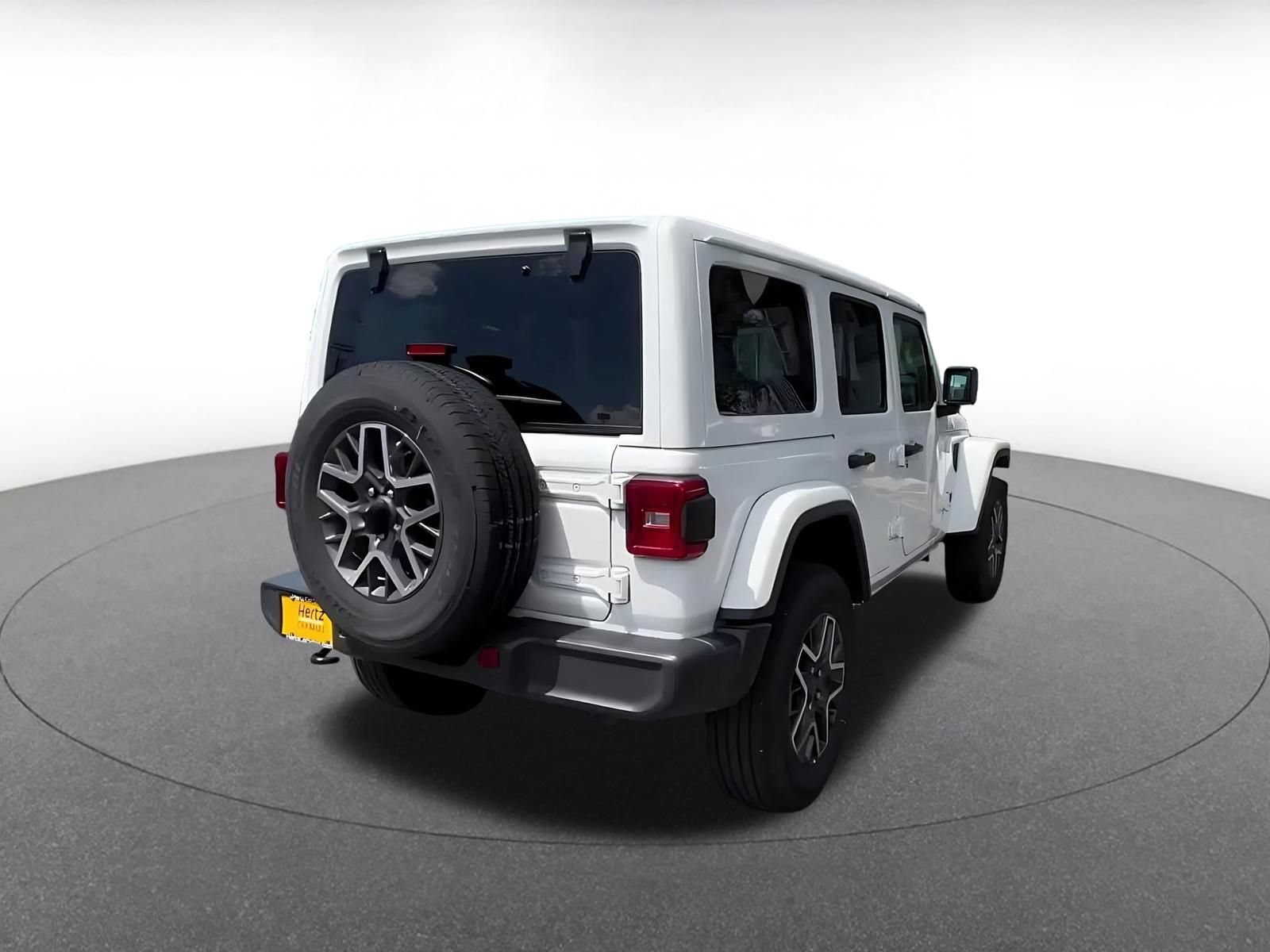 Used 2025 Jeep Wrangler Unlimited Sahara AWD/4WD image 13