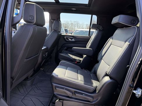 Certified 2024 Chevrolet Suburban Premier AWD/4WD image 15