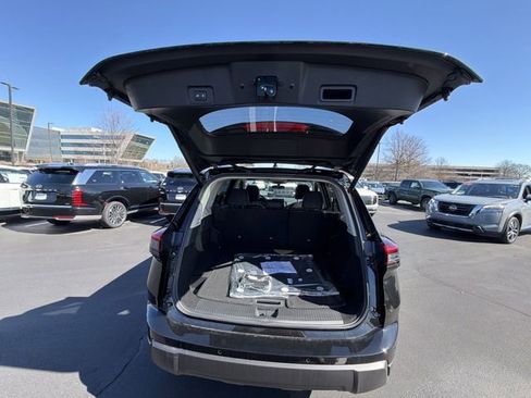 New 2026 Nissan Rogue SV AWD/4WD image 23