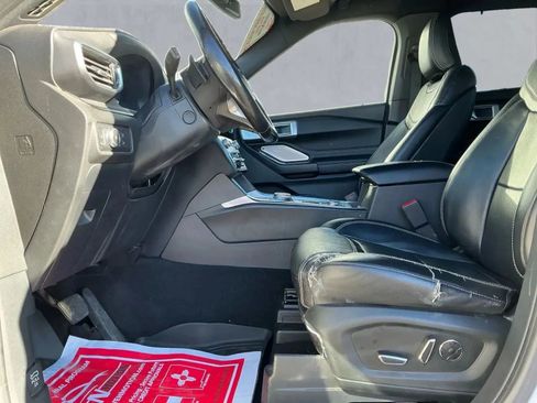 Used 2020 Ford Explorer ST w/ Premium Technology Package image 10