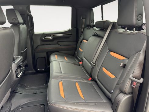 Certified 2024 GMC Sierra 1500 AT4 w/ Technology Package AWD/4WD image 24