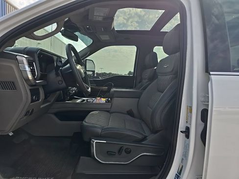 Used 2026 Ford F350 Platinum w/ Platinum Plus Package AWD/4WD image 32
