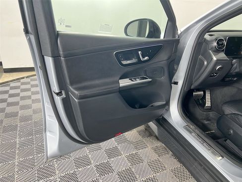 Used 2024 Mercedes-Benz GLC 300 GLC 300 image 15