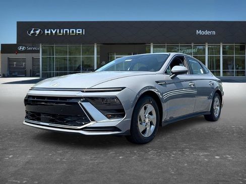 New 2026 Hyundai Sonata SE FWD image 1
