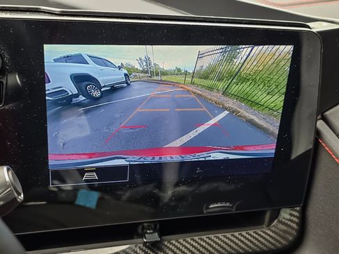 Used 2021 Chevrolet Corvette Stingray Coupe w/ Battery Protection Package image 16