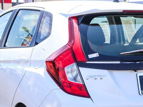 Used 2016 Honda Fit LX image 7