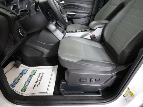 Used 2016 Ford Escape SE FWD image 13