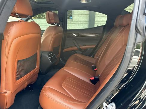 Used 2018 Maserati Ghibli RWD image 14